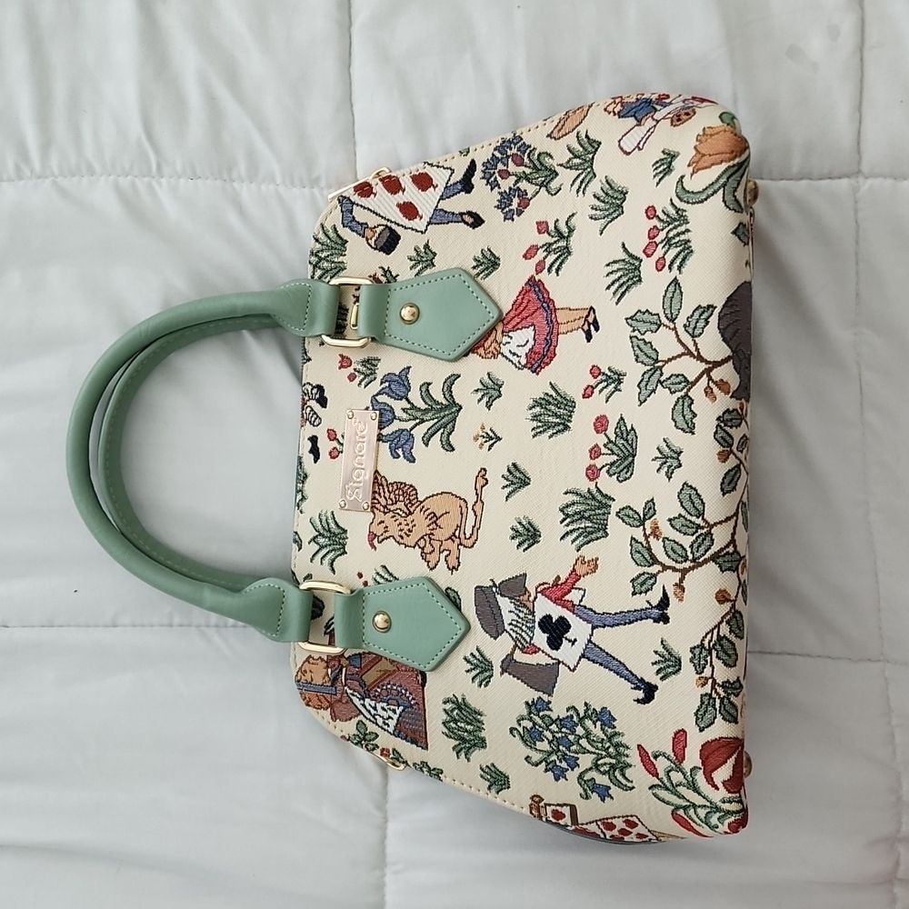 Alice in Wonderland handbag & purse.